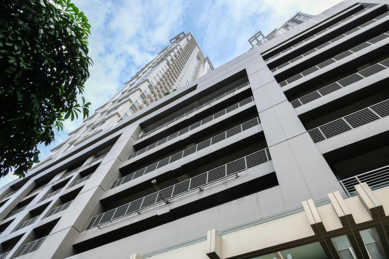 Ezeniel's Place At Horizons 101 Cebu