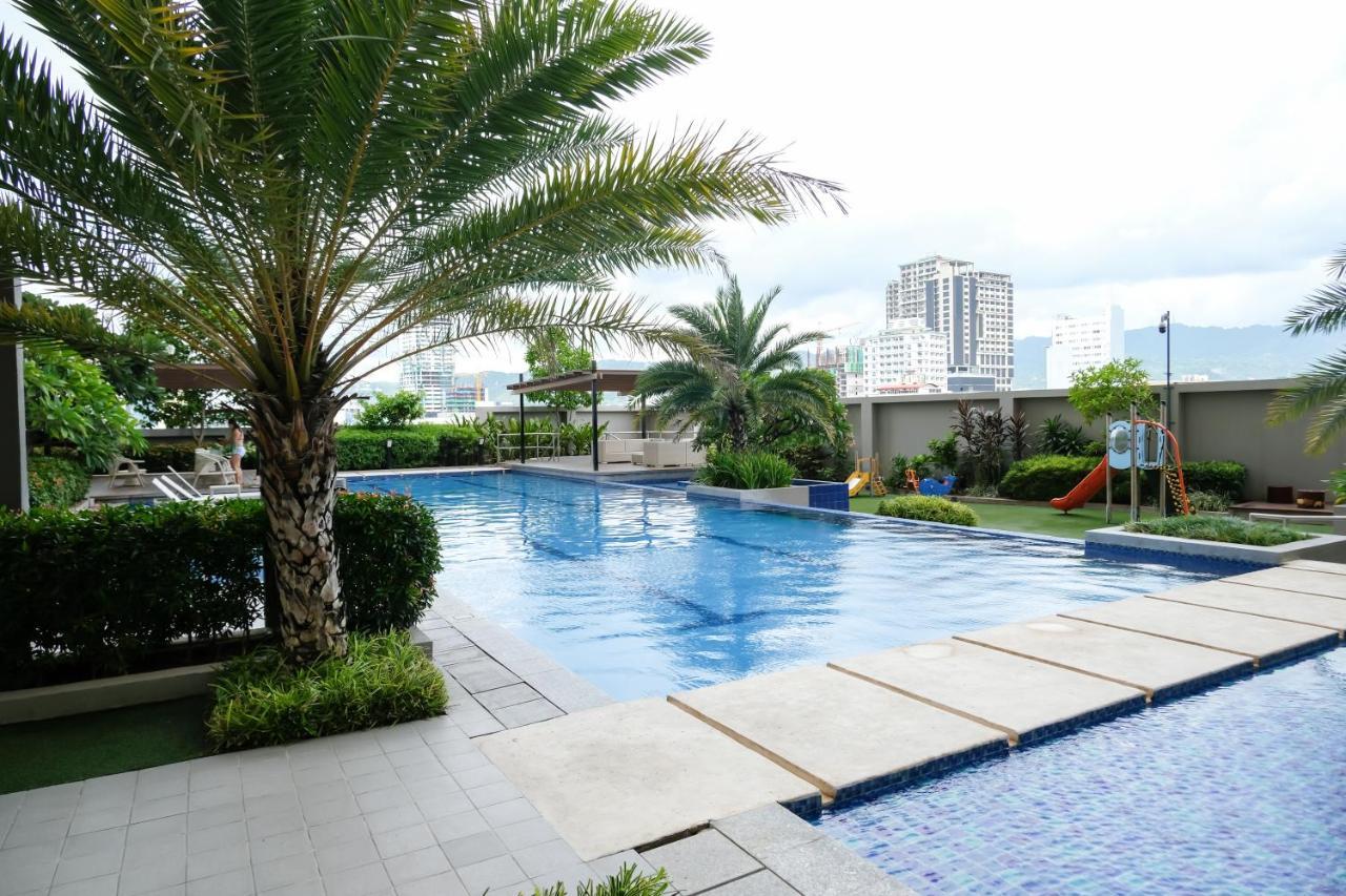 Ezeniel's Place At Horizons 101 Cebu