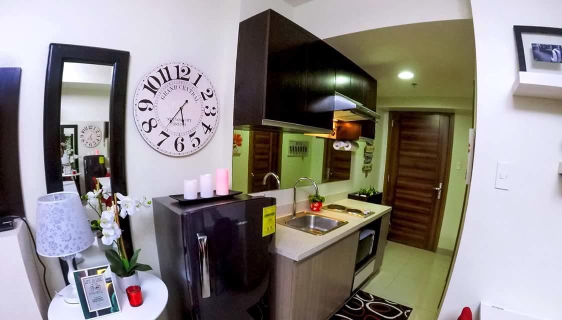 Ezeniel's Place At Horizons 101